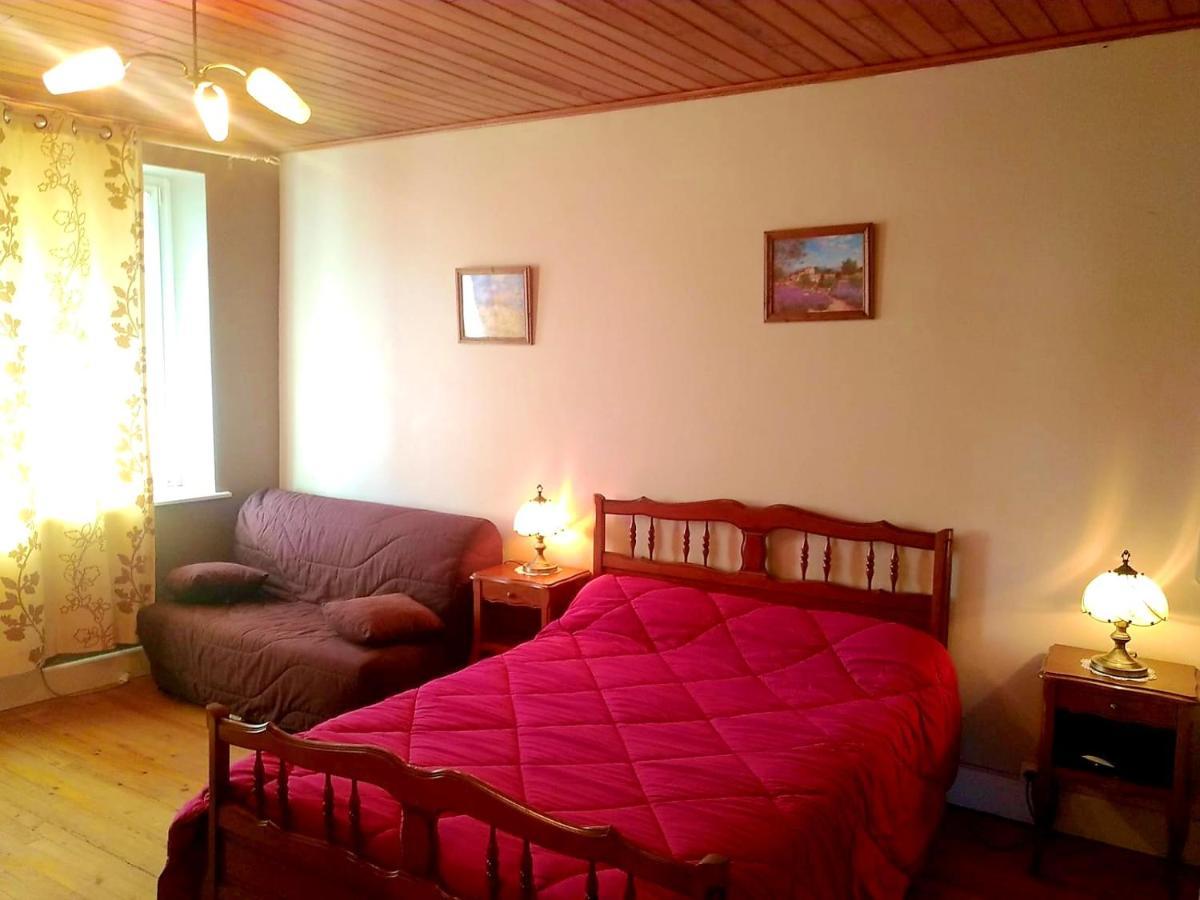 Maison Confortable Avec Vue Sur La Montagne A Charix Εξωτερικό φωτογραφία