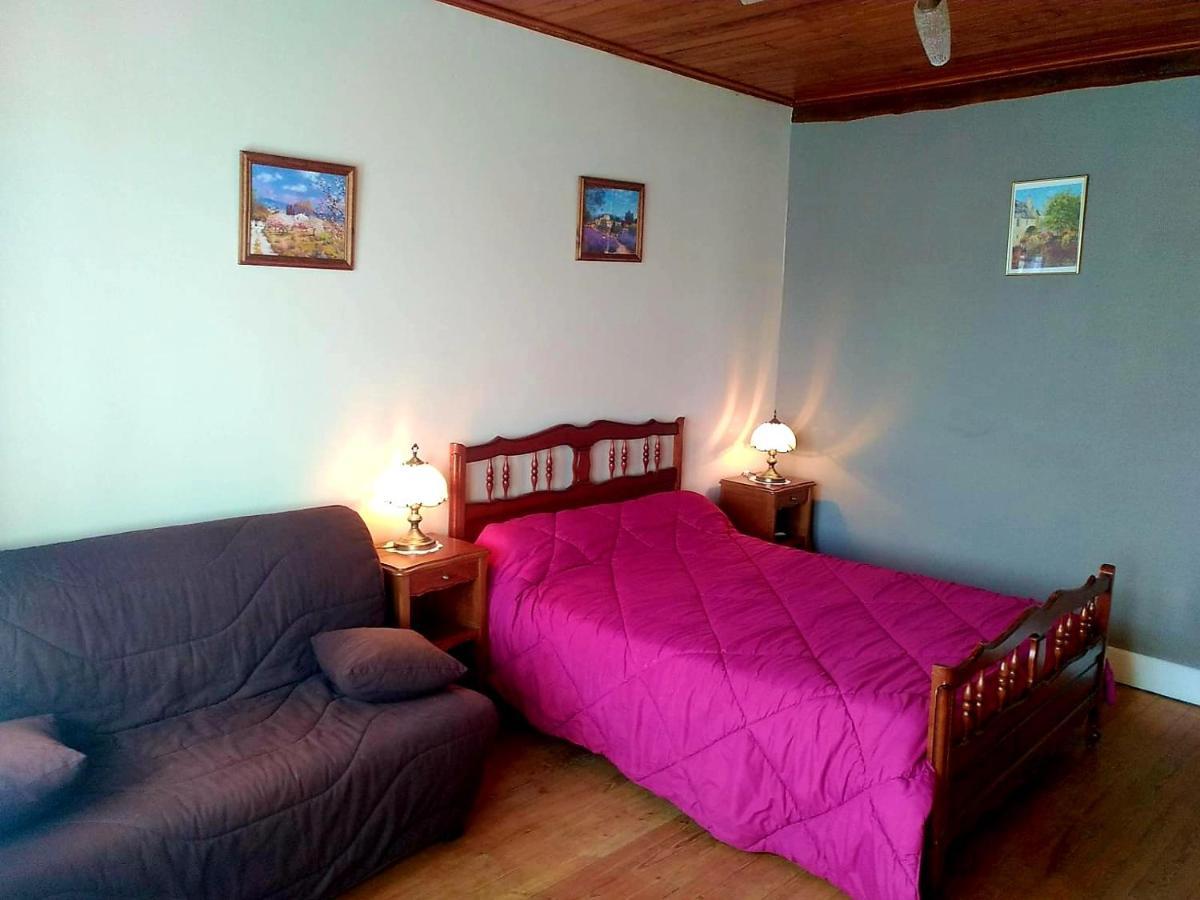 Maison Confortable Avec Vue Sur La Montagne A Charix Εξωτερικό φωτογραφία