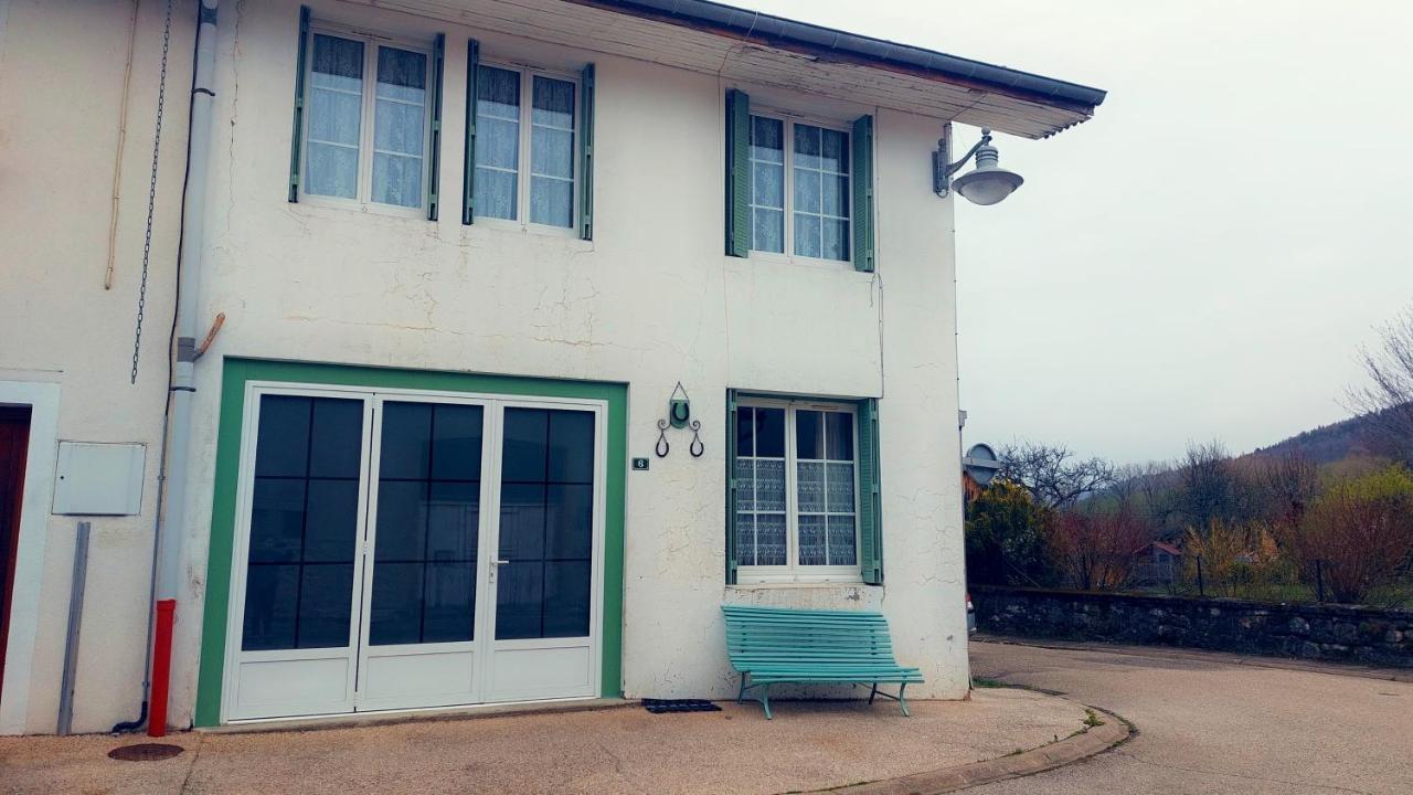 Maison Confortable Avec Vue Sur La Montagne A Charix Εξωτερικό φωτογραφία